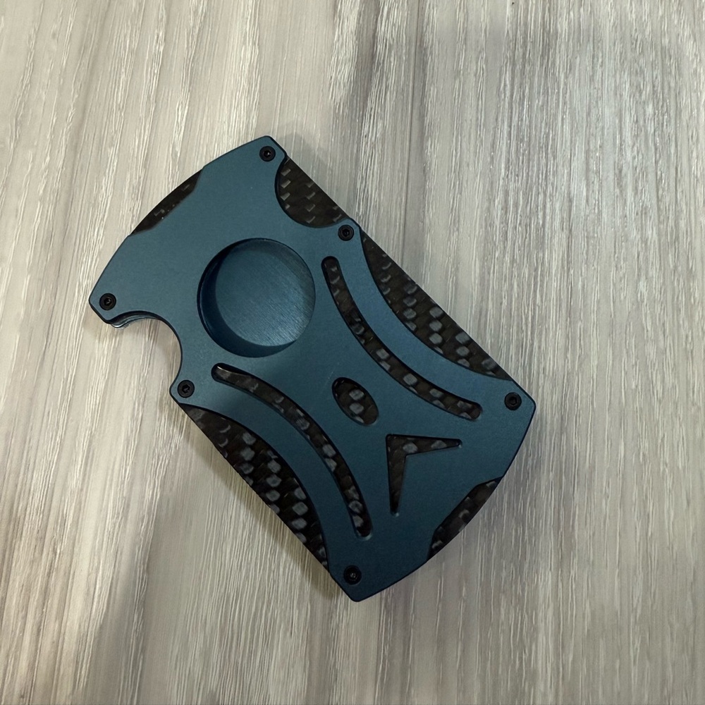 Wallet with AirTag attachment